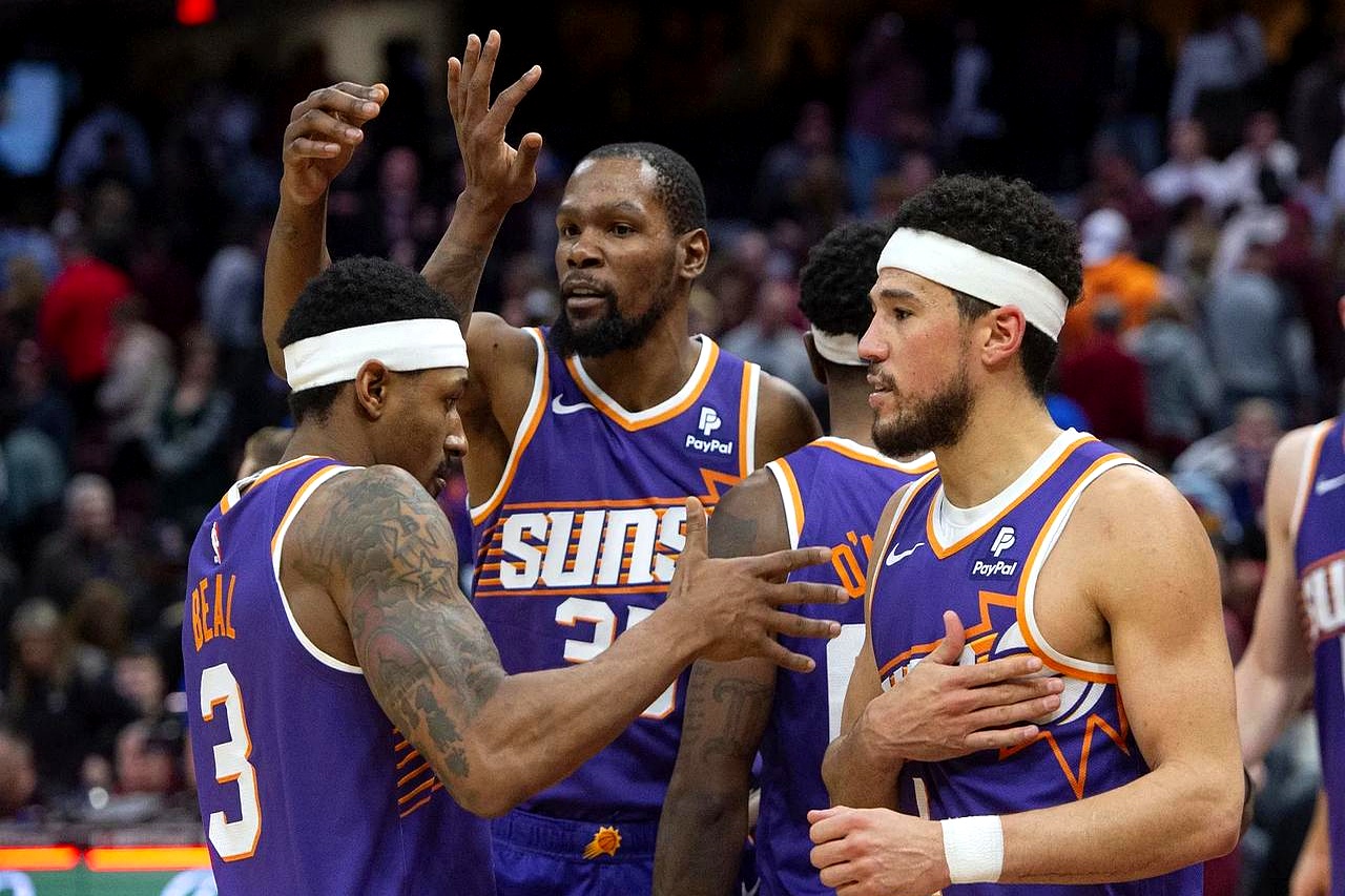 雄鹿翻盘墨西哥男篮,布克统治全场的简单介绍 雄鹿翻盘墨西哥男篮,布克统治全场的简单介绍