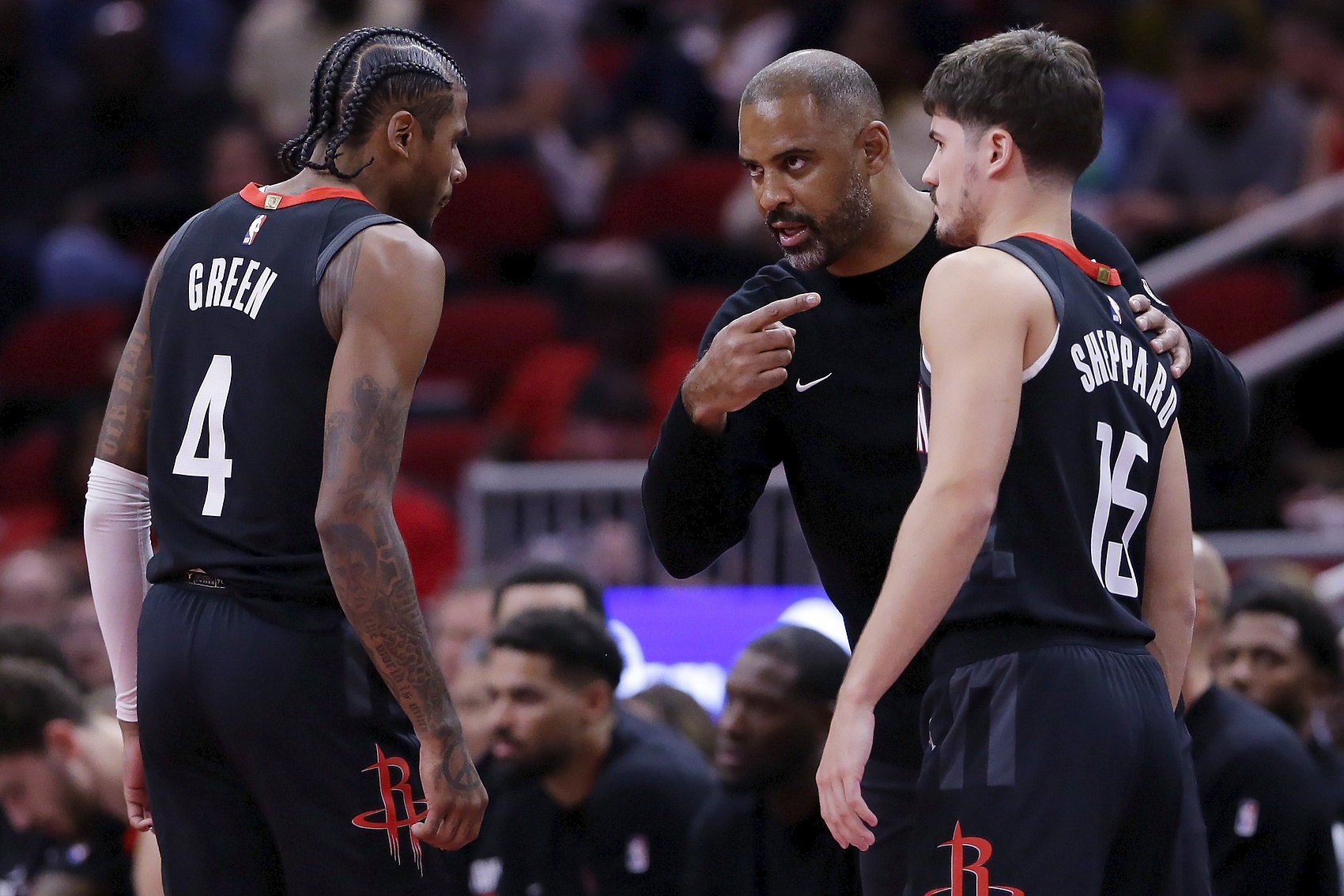 关于火箭客场大胜湖人,哈登大号三双的信息 关于火箭客场大胜湖人,哈登大号三双的信息