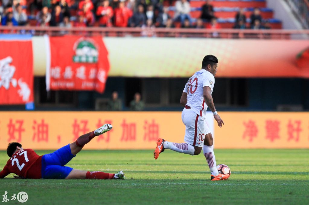 关于恒大客场大胜泰达，胡尔克梅开二度助球队豪取三分的信息