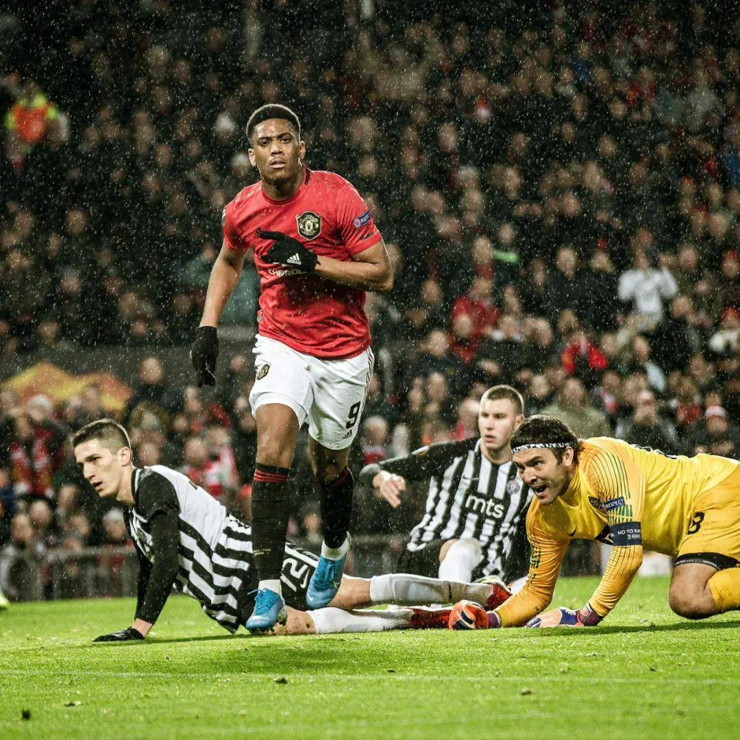 墨西哥国家队新一代球星引发球迷热议的简单介绍