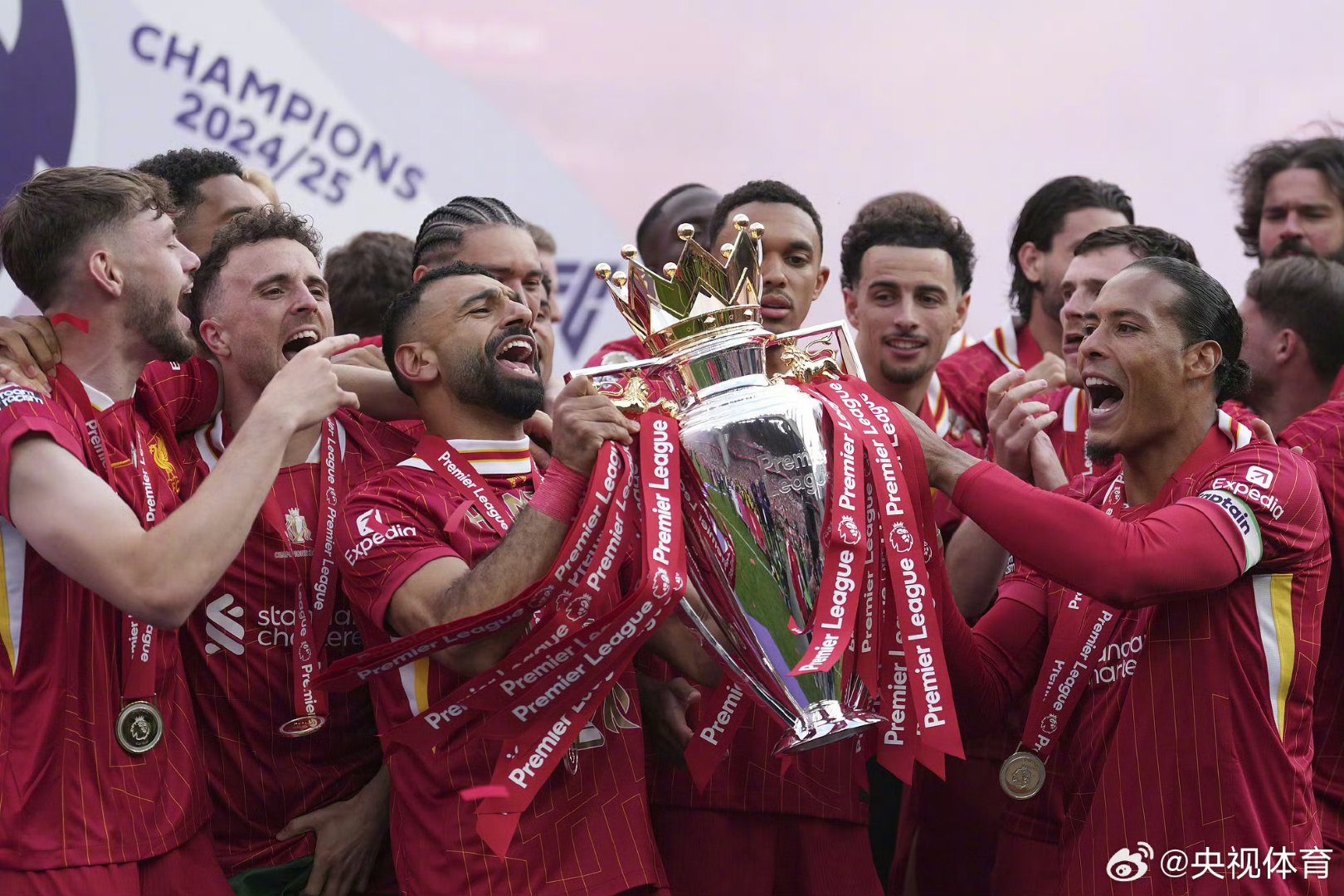 法兰克福主场大胜科隆，保持欧战资格希望的简单介绍