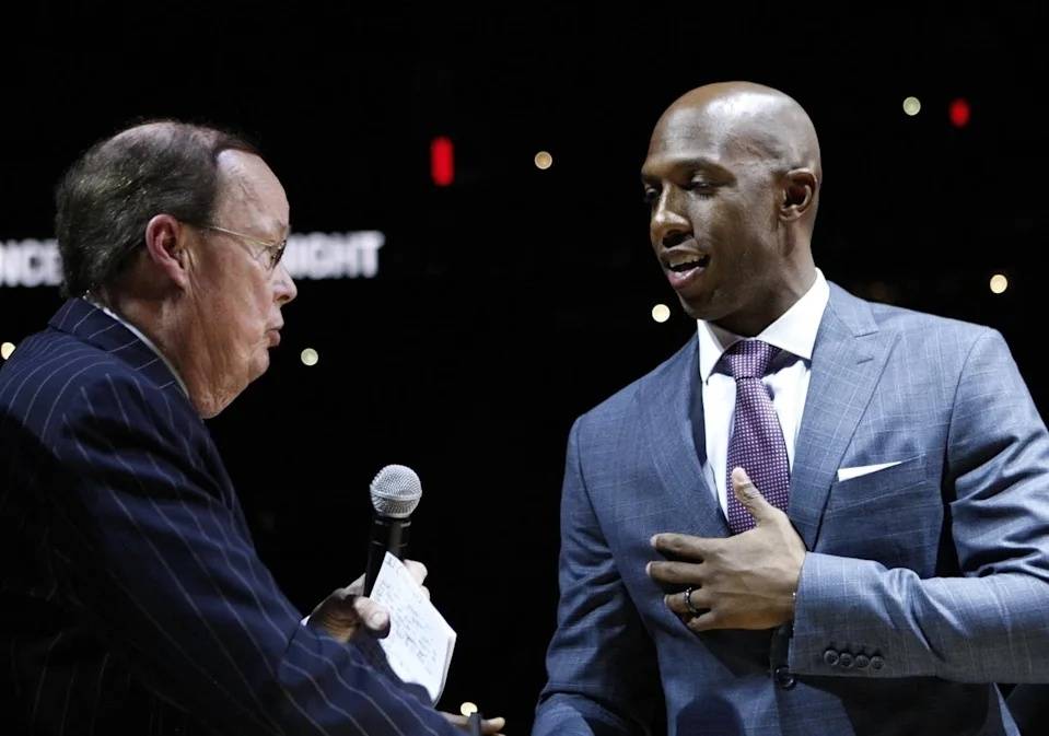 开拓者主教练批评球员态度,或影响球队士气的简单介绍 开拓者主教练批评球员态度,或影响球队士气的简单介绍