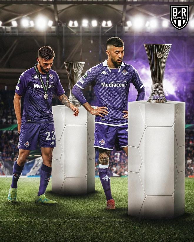 包含佛罗伦萨再现绝杀，全队庆祝一场胜利！的词条