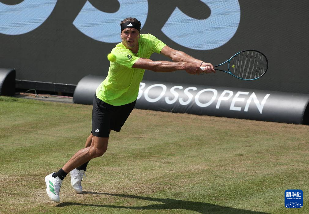 英国网球队完胜美国网球队,兹维列夫关键制胜的简单介绍 英国网球队完胜美国网球队,兹维列夫关键制胜的简单介绍