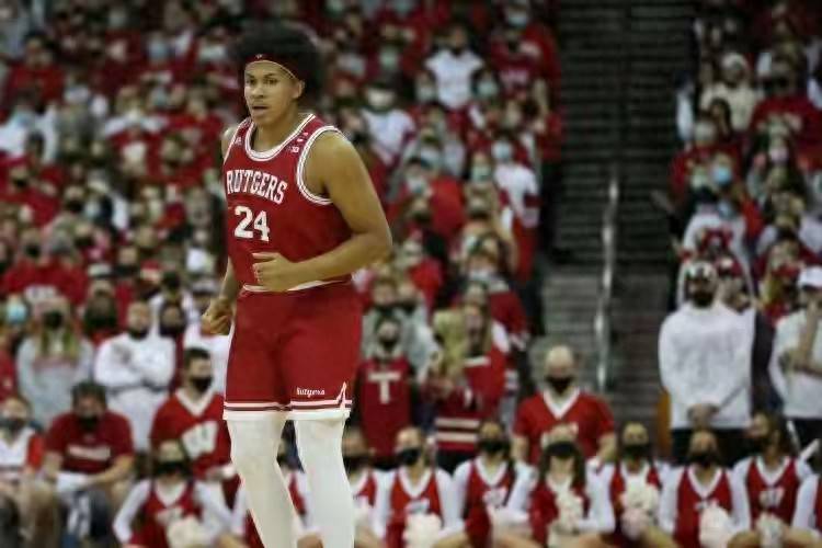 关于巨星受伤，俄罗斯篮球赛事备受关注的信息