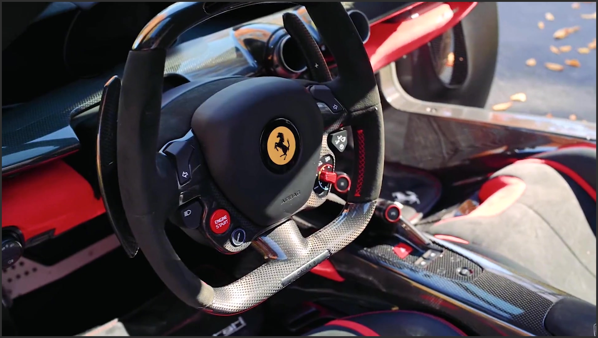 包含法拉利力克迈凯伦，塞恩斯高光表现的词条