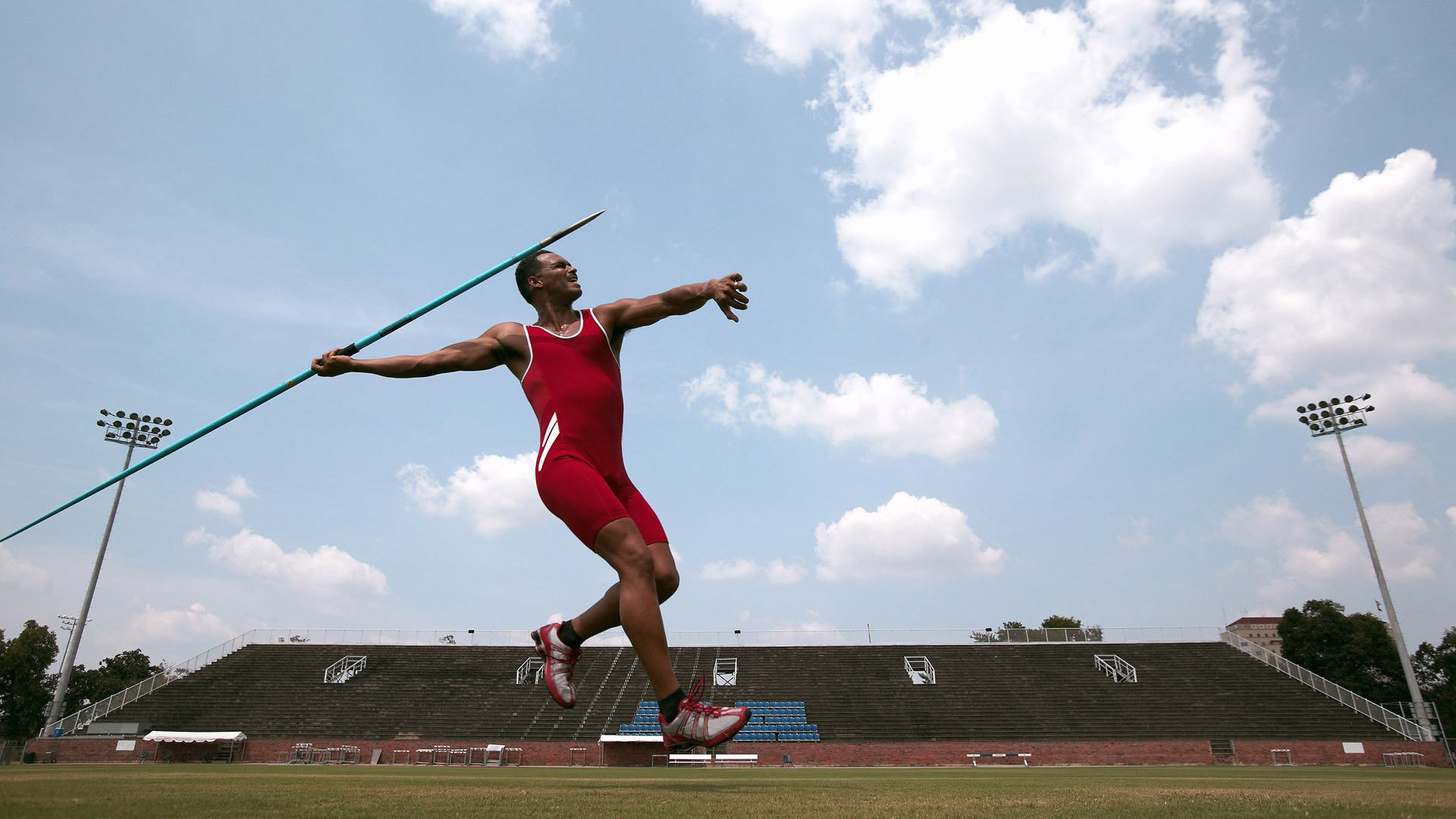 当岭南雄狮遇上南滩烈焰，西亚卡姆的攻防统治如何定义现代篮球新维度